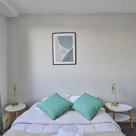 Sublime 2 Bedroom Flat Quai De Seine Eiffel Tower Apartman *