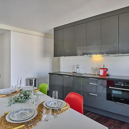 Sublime 2 Bedroom Flat Quai De Seine Eiffel Tower