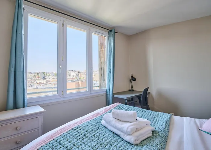Sublime 2 Bedroom Flat Quai De Seine Eiffel Tower
