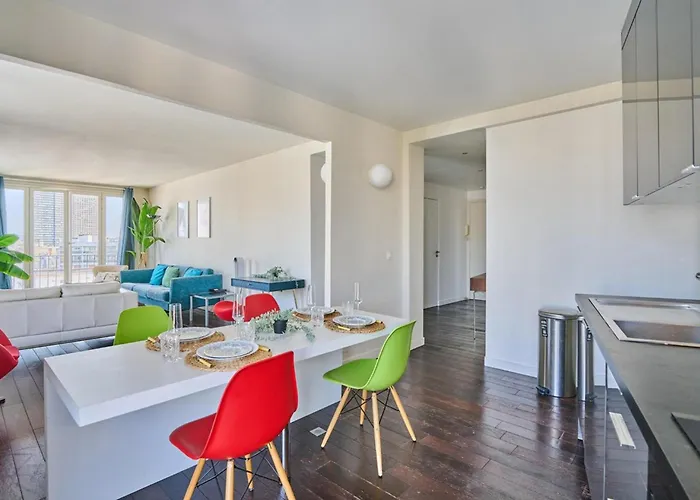 Sublime 2 Bedroom Flat Quai De Seine Eiffel Tower شقة